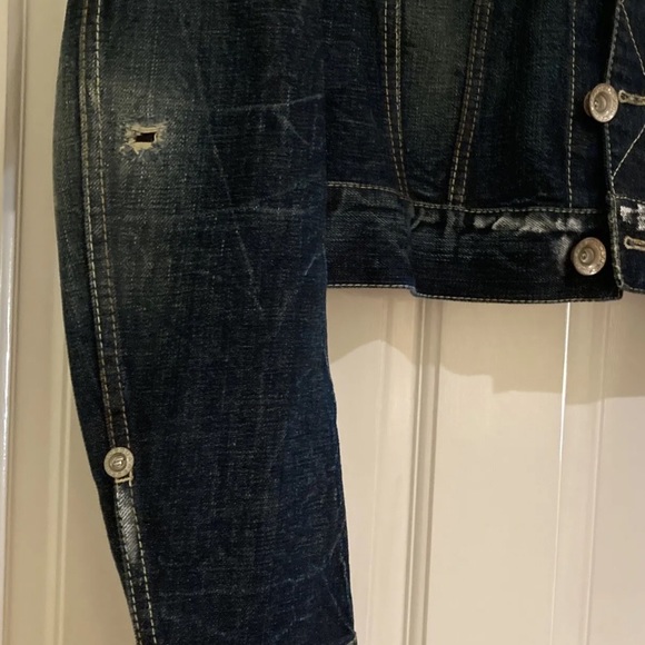 NWOT Dsquared2 Women Dark Blue
Denim Cropped Distressed Jean
Jacket sz 44 (US 8) - Picture 11 of 16